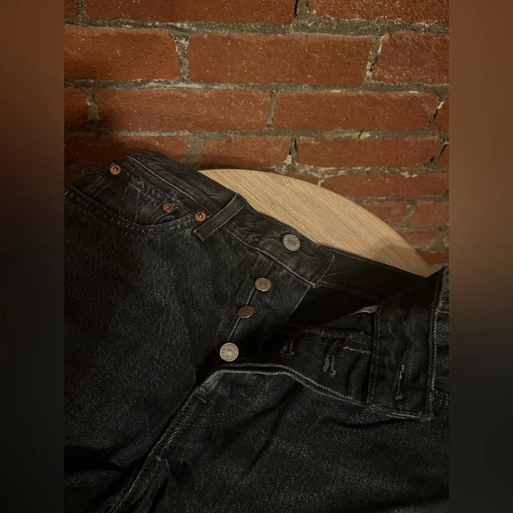 Vintage Style Levi Strauss Denim Shorts - Picture 5 of 5